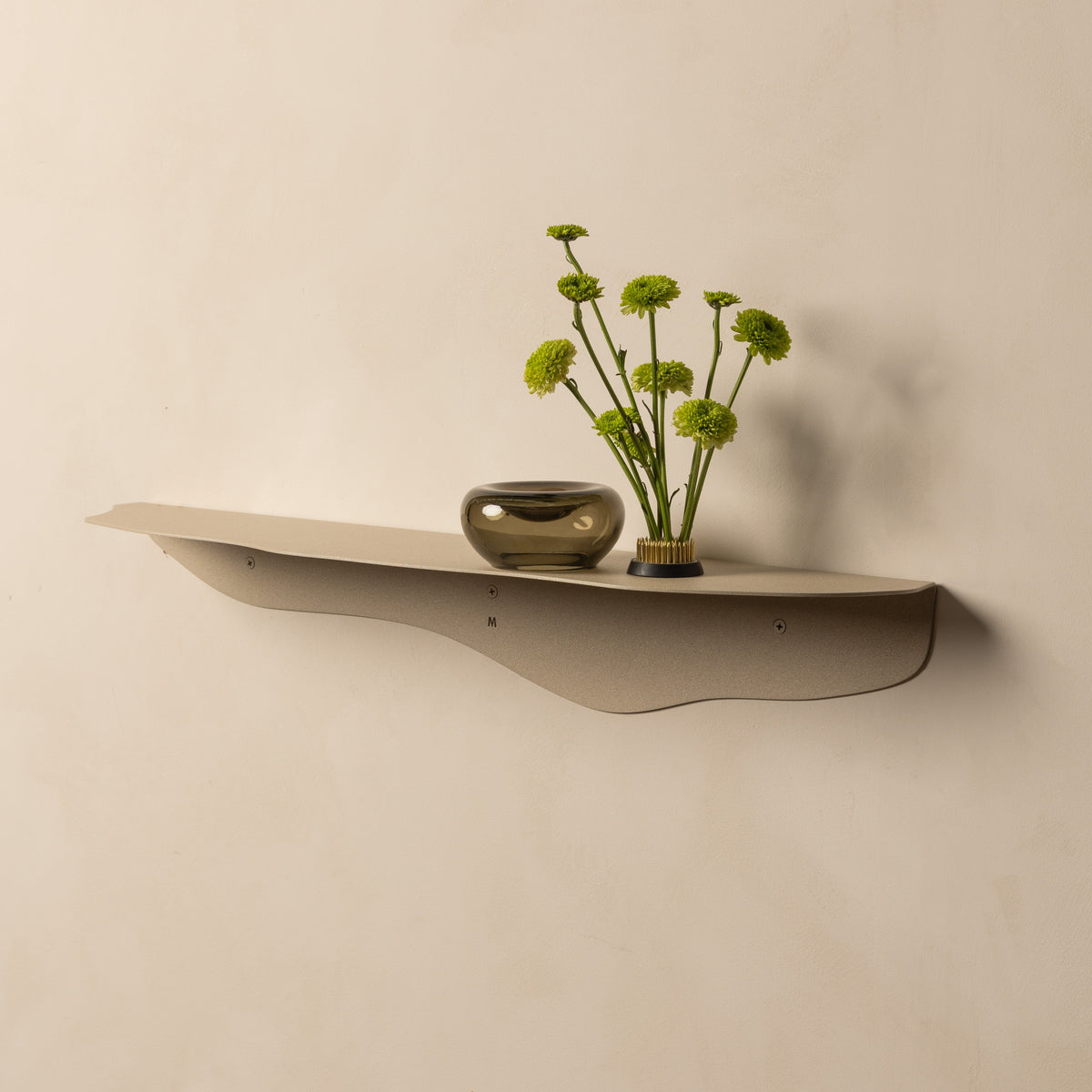 FOLD Wavy Shelf 750 — Limestone