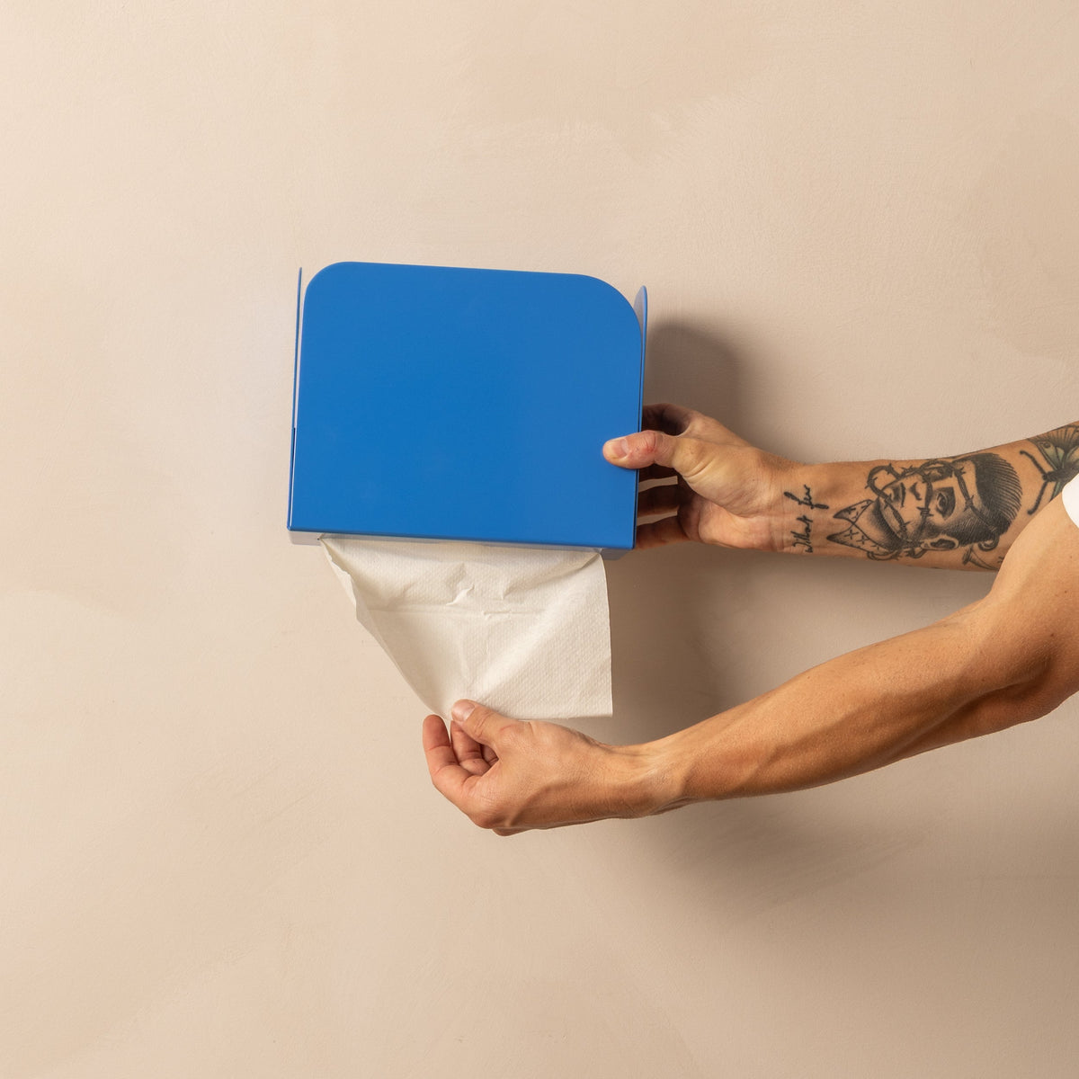 FOLD Paper Towel Dispenser 150 (2.0) Blue • Sample Sale