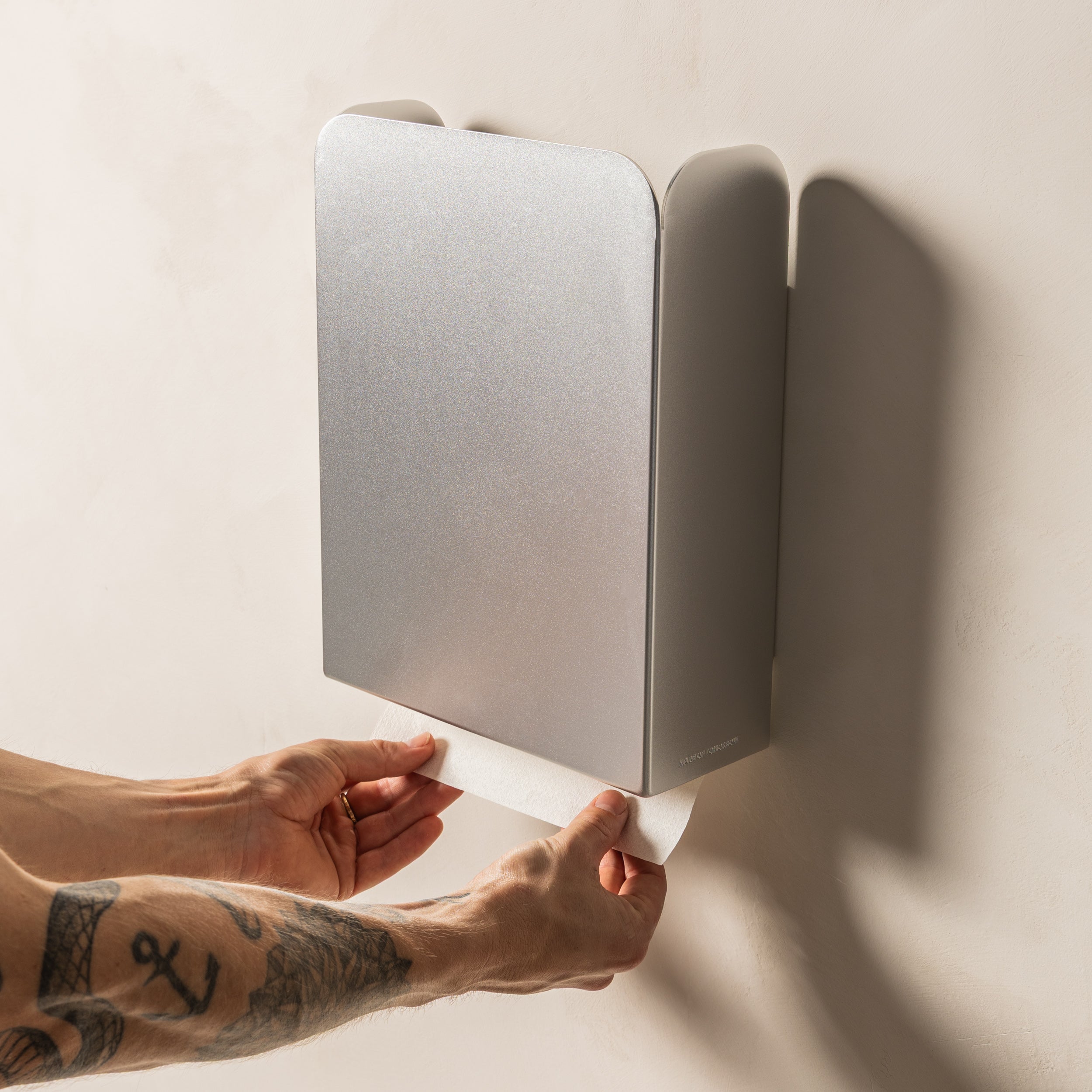 FOLD Paper Towel Dispenser 300 (3.0)