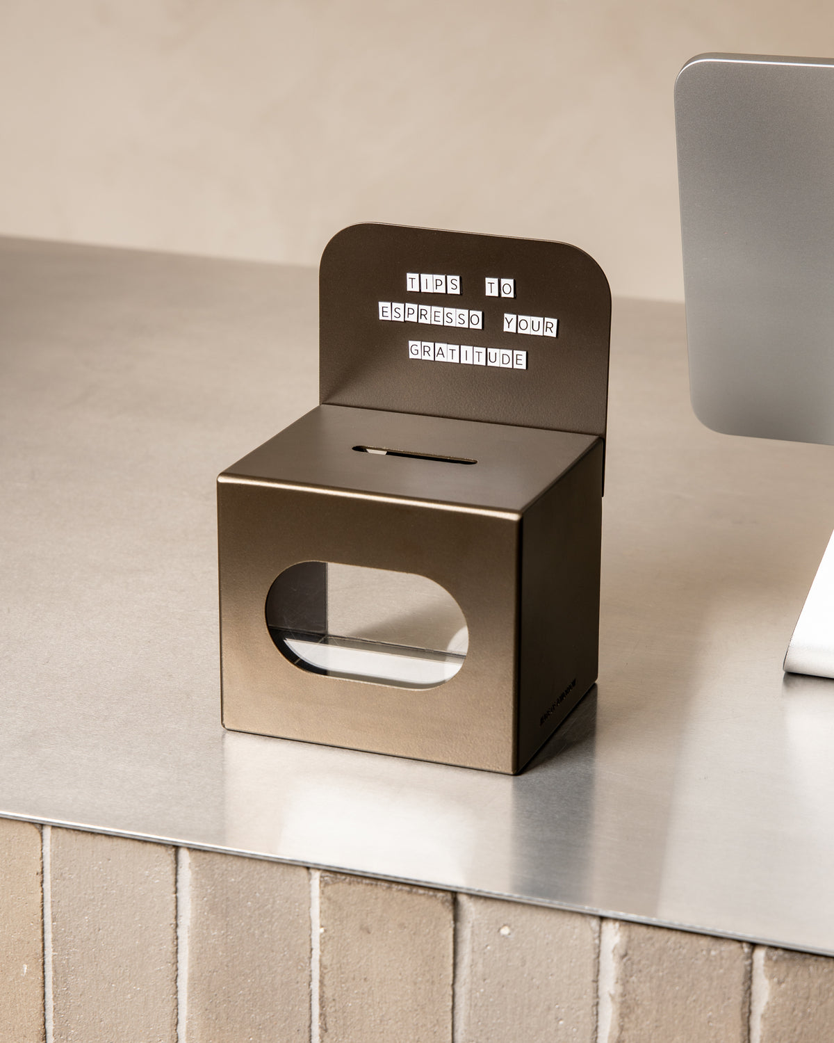 Bronze FOLD Tip Box with detachable magnetic message header and clear front window