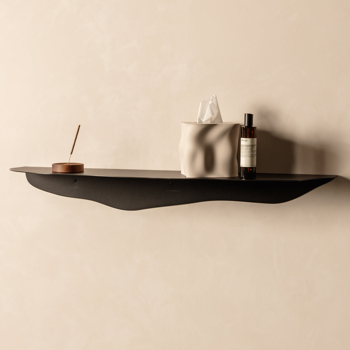FOLD Wavy Shelf 950 — Black