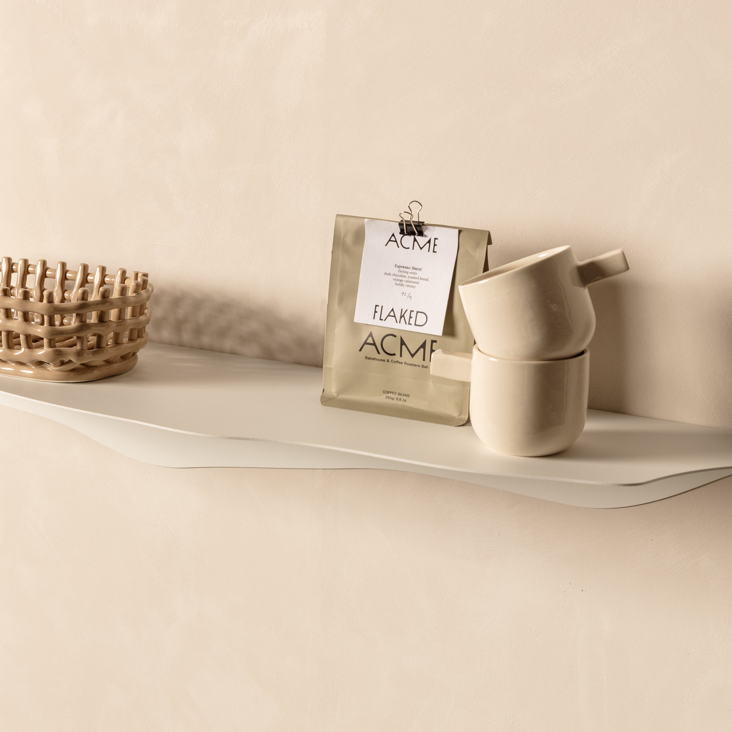 FOLD Wavy Shelf 950